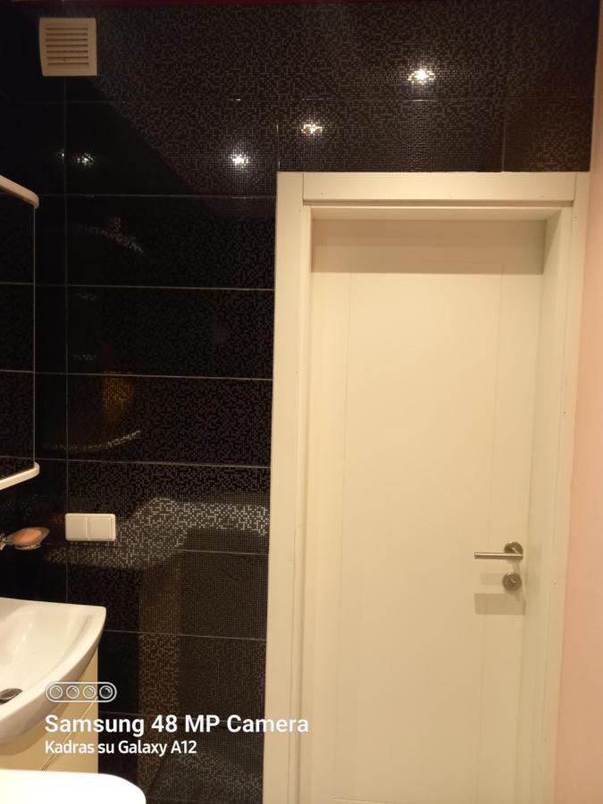 Apartament Dvieju Kambariu Butas *